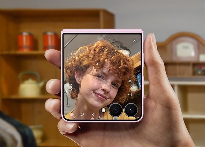 Samsung Galaxy Z Flip8 Graphite (12 Go / 512 Go)